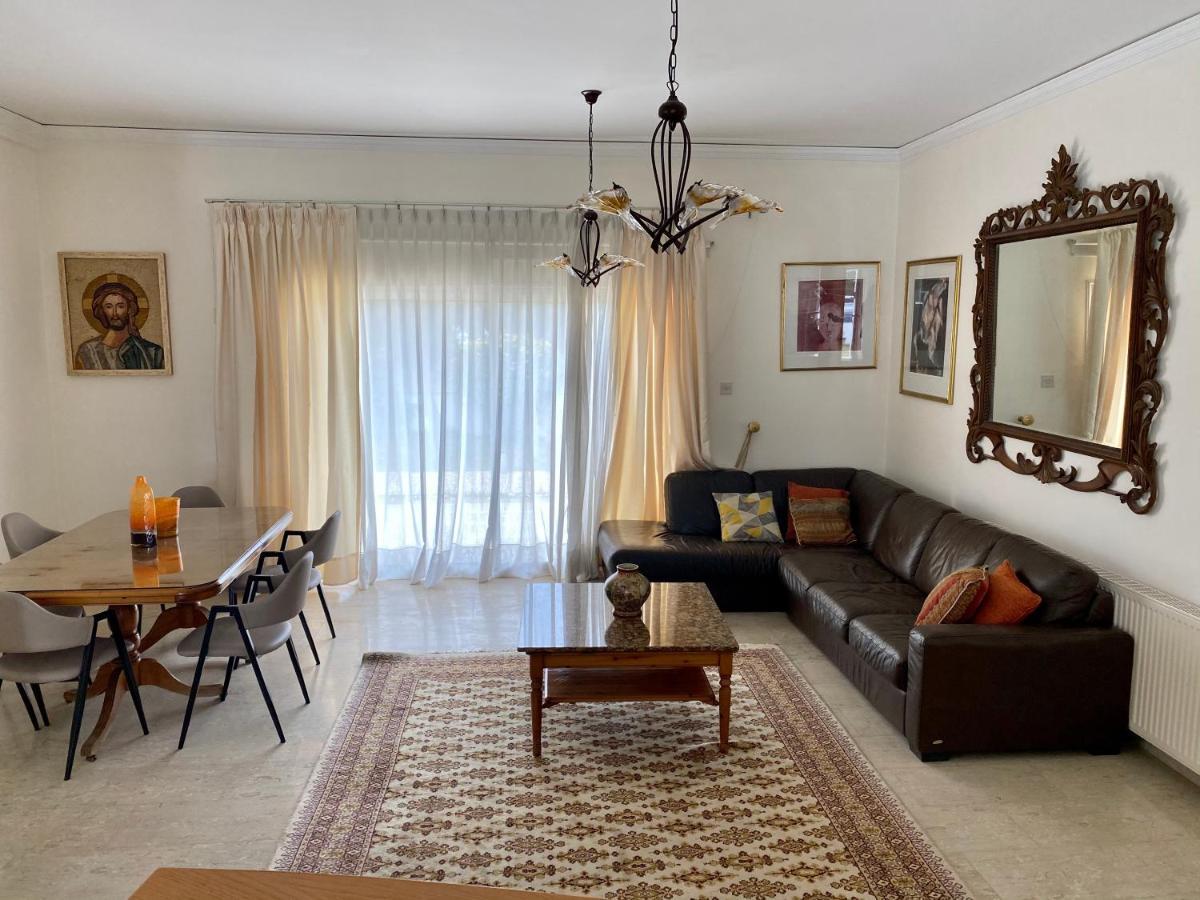 6 Bdr Villa With Tennis Court Paphos Exterior foto