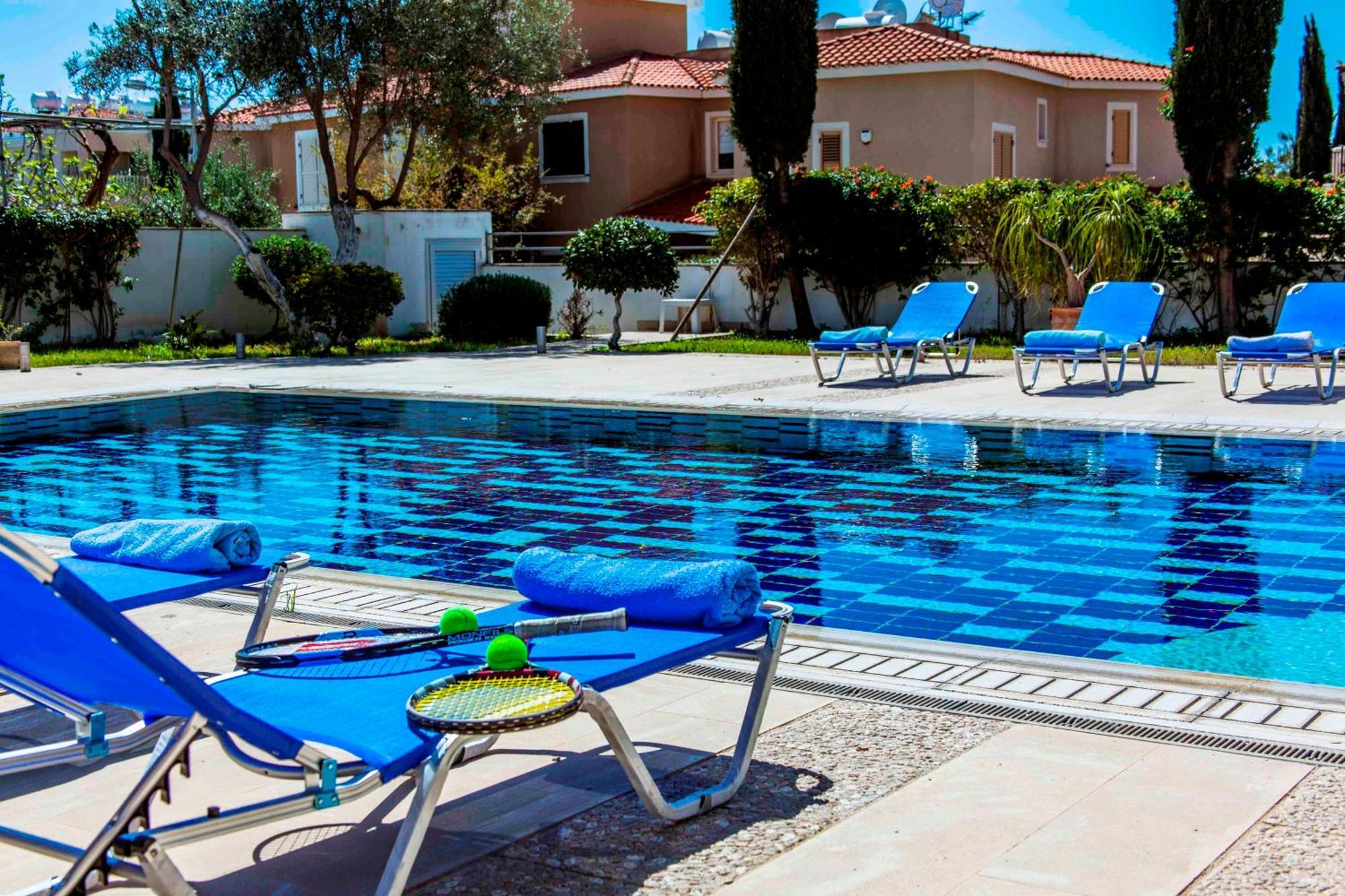 6 Bdr Villa With Tennis Court Paphos Exterior foto