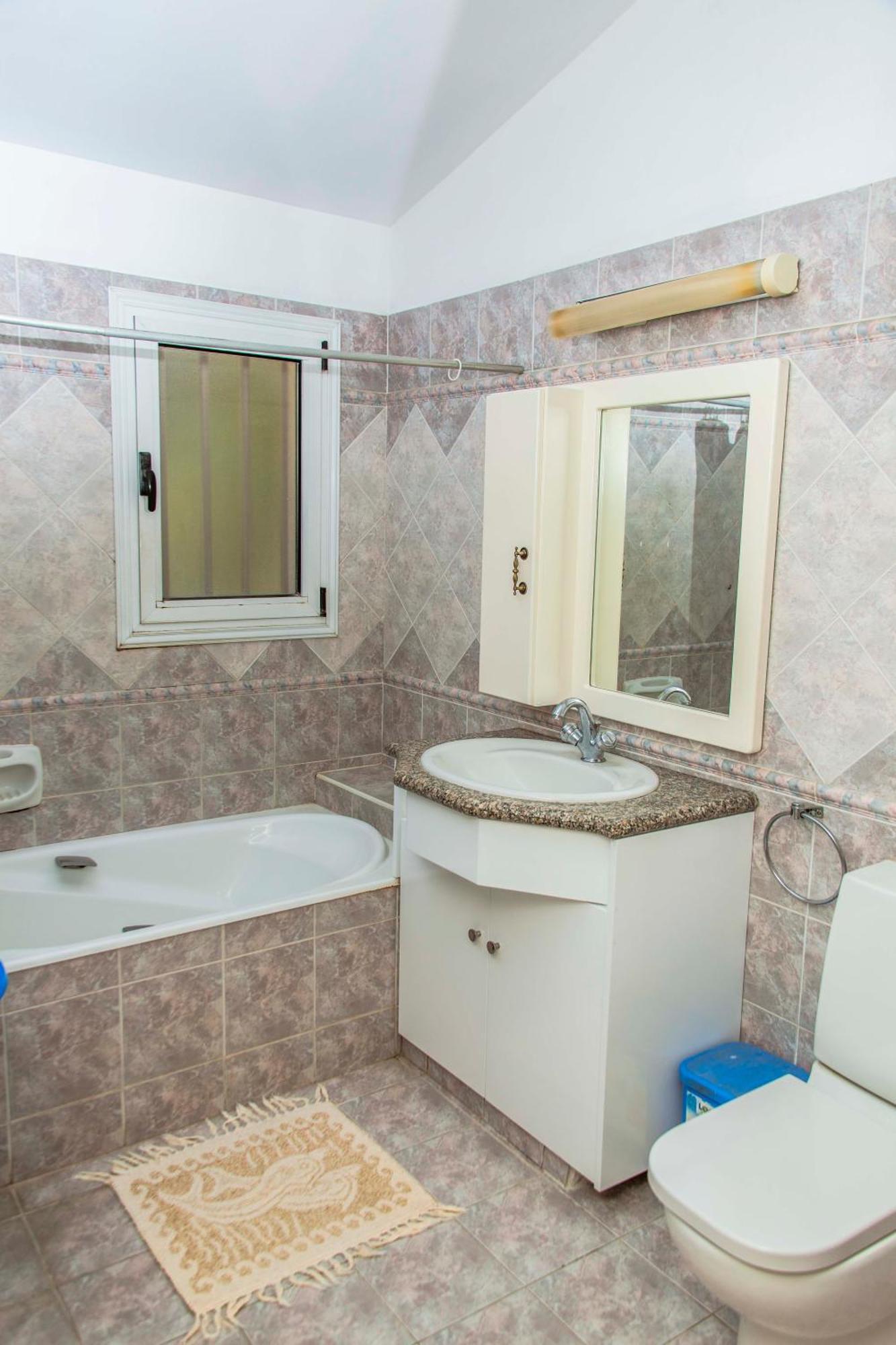 6 Bdr Villa With Tennis Court Paphos Exterior foto