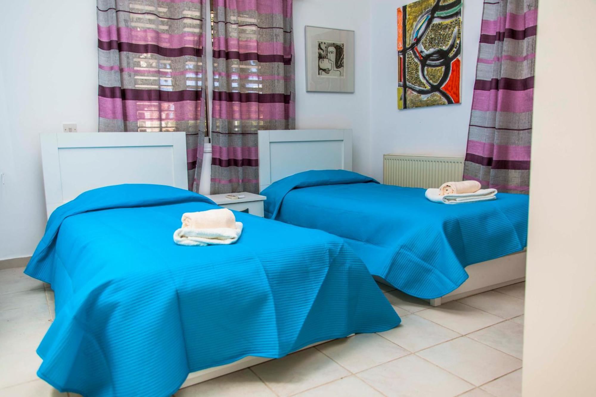 6 Bdr Villa With Tennis Court Paphos Exterior foto
