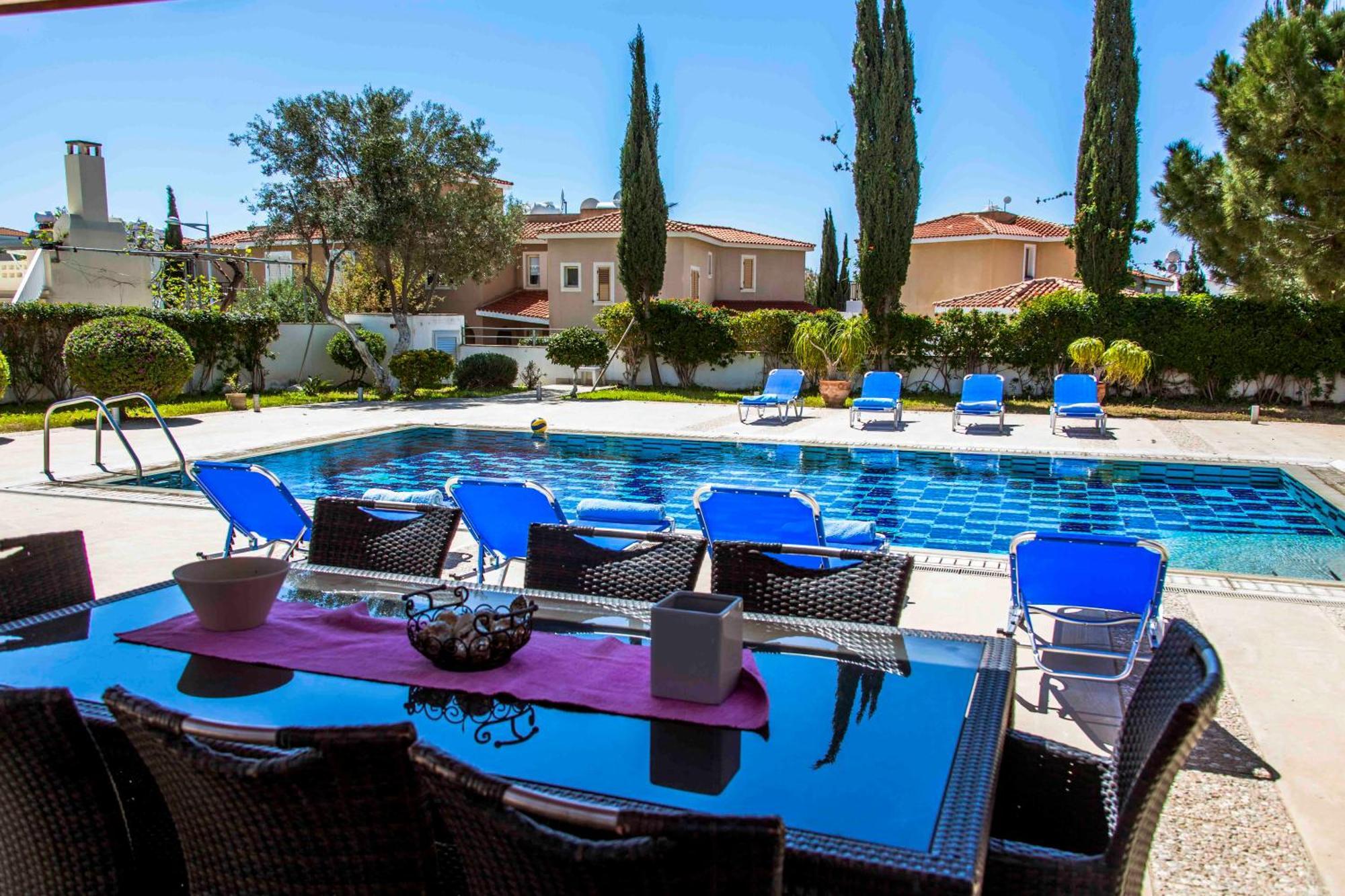 6 Bdr Villa With Tennis Court Paphos Exterior foto
