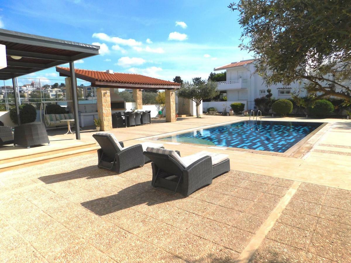 6 Bdr Villa With Tennis Court Paphos Exterior foto