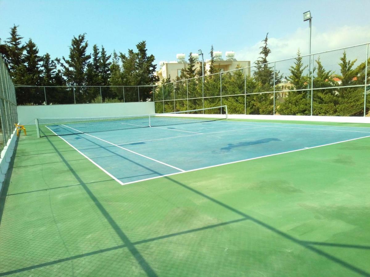 6 Bdr Villa With Tennis Court Paphos Exterior foto